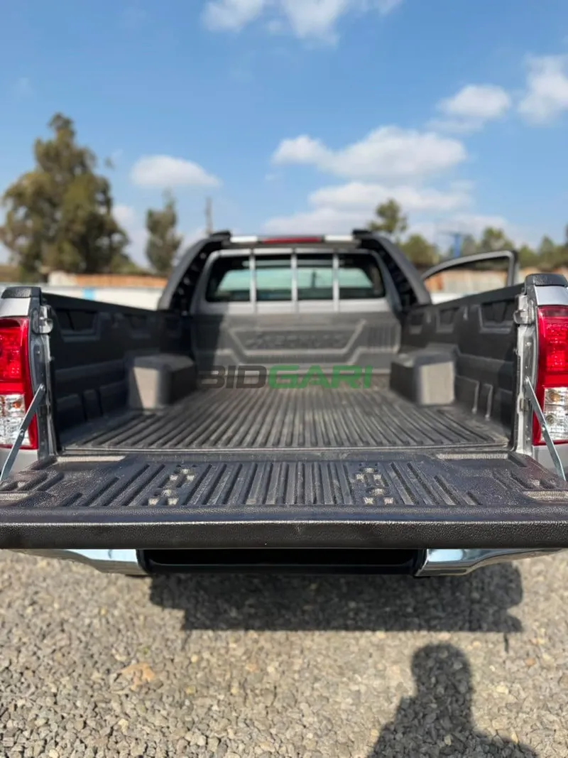 2019 Toyota Hilux Revo 2.4L Diesel Pickup, photo 8