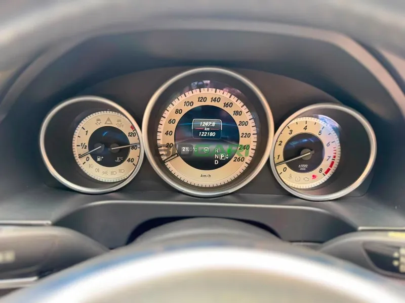 2014 Mercedes-Benz E300 3.5L Petrol Sedan, photo 8