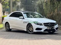2014 Mercedes-Benz E300 3.5L Petrol Sedan, main photo