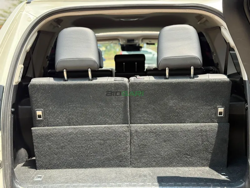 2022 Toyota Land Cruiser Prado 2.8L Diesel SUV, photo 5