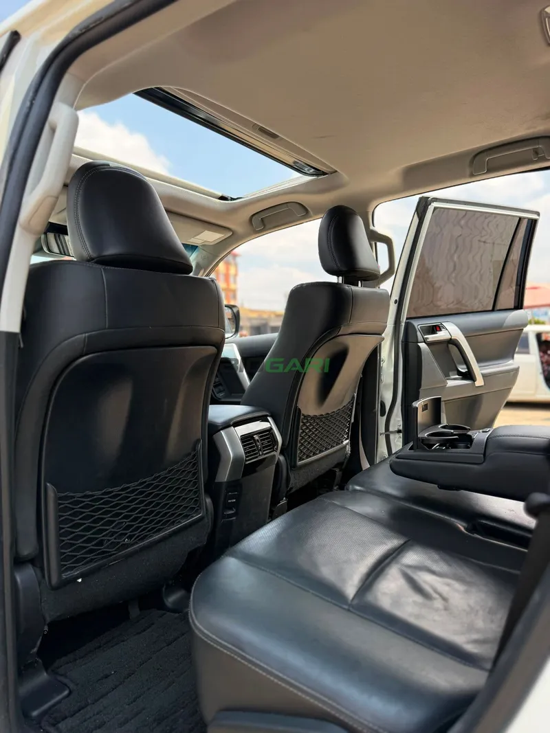 2022 Toyota Land Cruiser Prado 2.8L Diesel SUV, photo 7