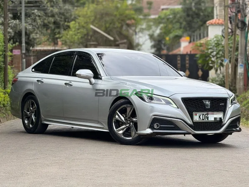 2018 Toyota Crown Rs 2.5L Petrol Sedan, photo 3