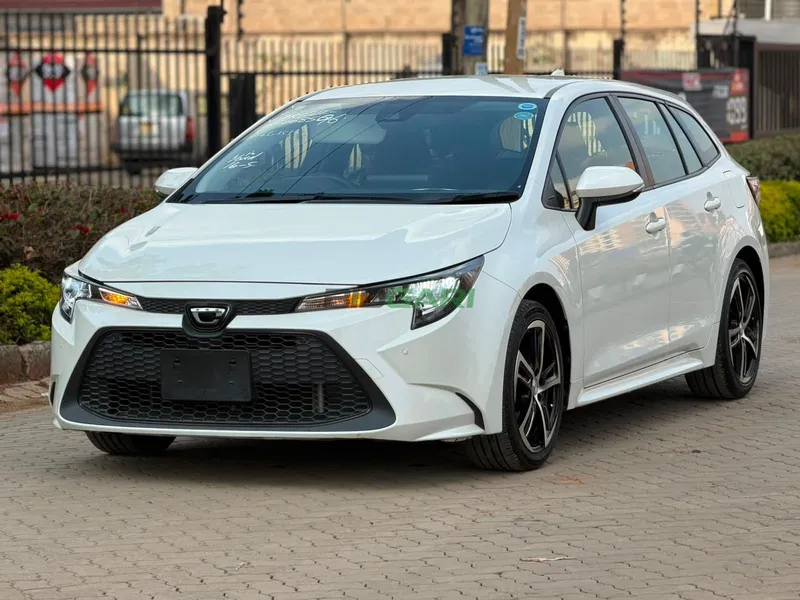 2019 Toyota Corolla Touring 1.8L Petrol, photo 2