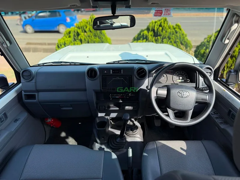 2024 Toyota Land Cruiser 76 Series Hard Body 4.2L Diesel SUV, photo 11