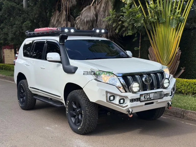 2012 Toyota Land Cruiser Prado GXL 3L Diesel SUV, photo 2