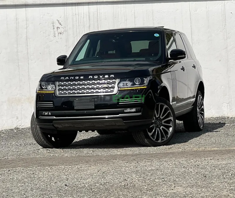 2017 Range Rover Vogue Autobiography 5L Petrol SUV, photo 2