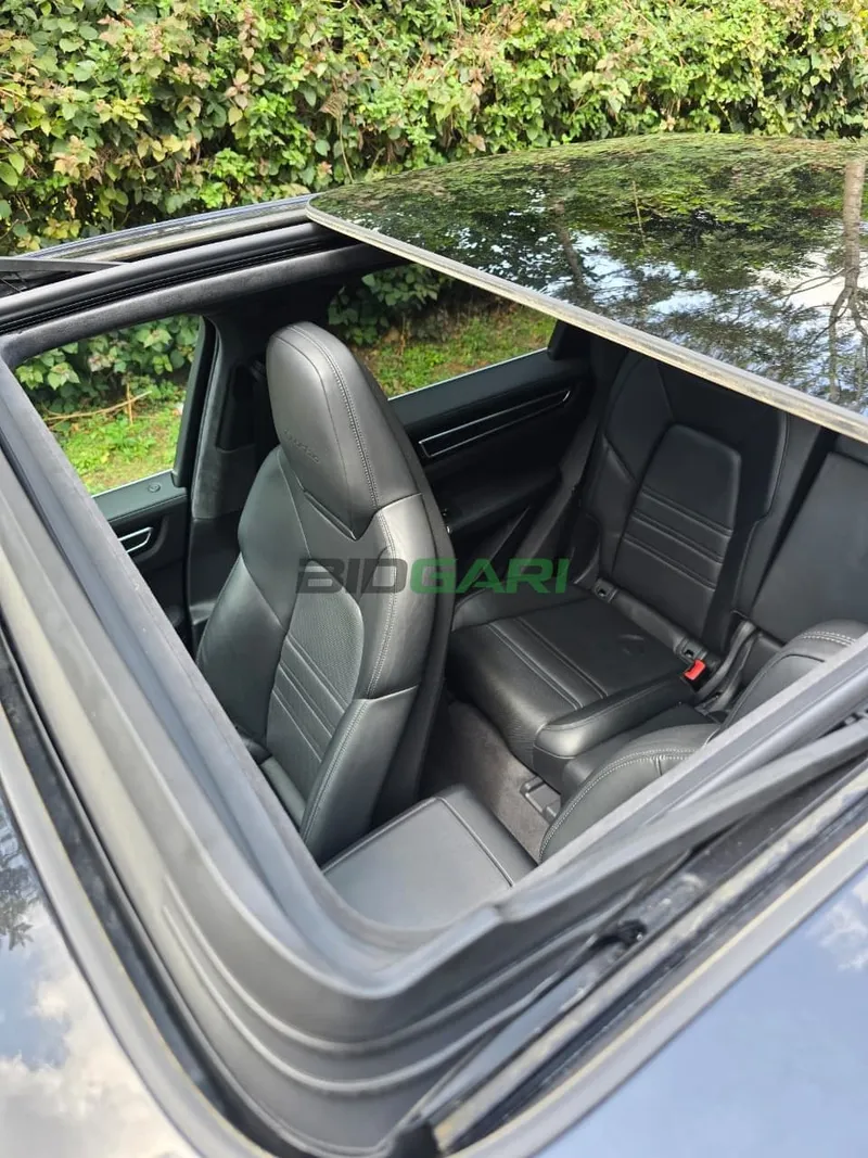 2020 Porsche Cayenne Turbo 4L Petrol SUV, photo 14