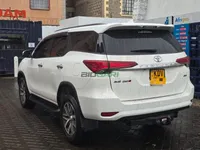 2019 Toyota Fortuner 2.4L Diesel SUV, photo 3