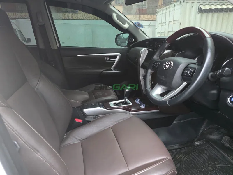 2019 Toyota Fortuner 2.4L Diesel SUV, photo 9