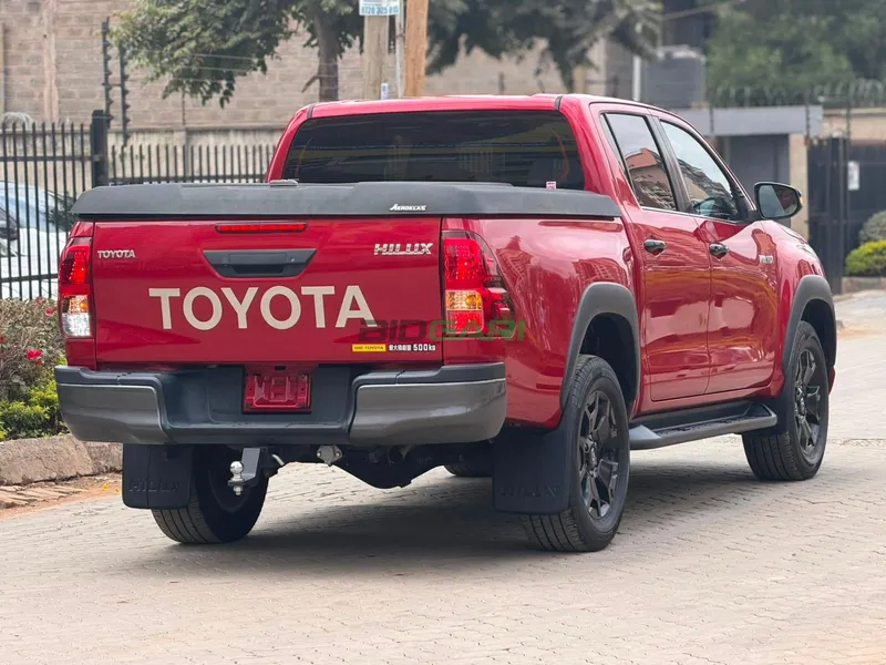 2019 Toyota Hilux TRD 2.4L Diesel Pickup, photo 2