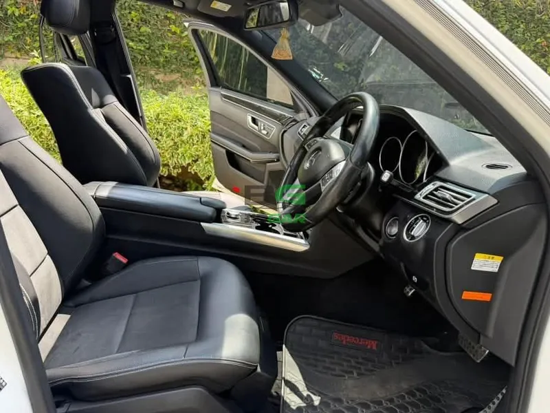 2015 Mercedes-Benz E250 2L Petrol Sedan, photo 7