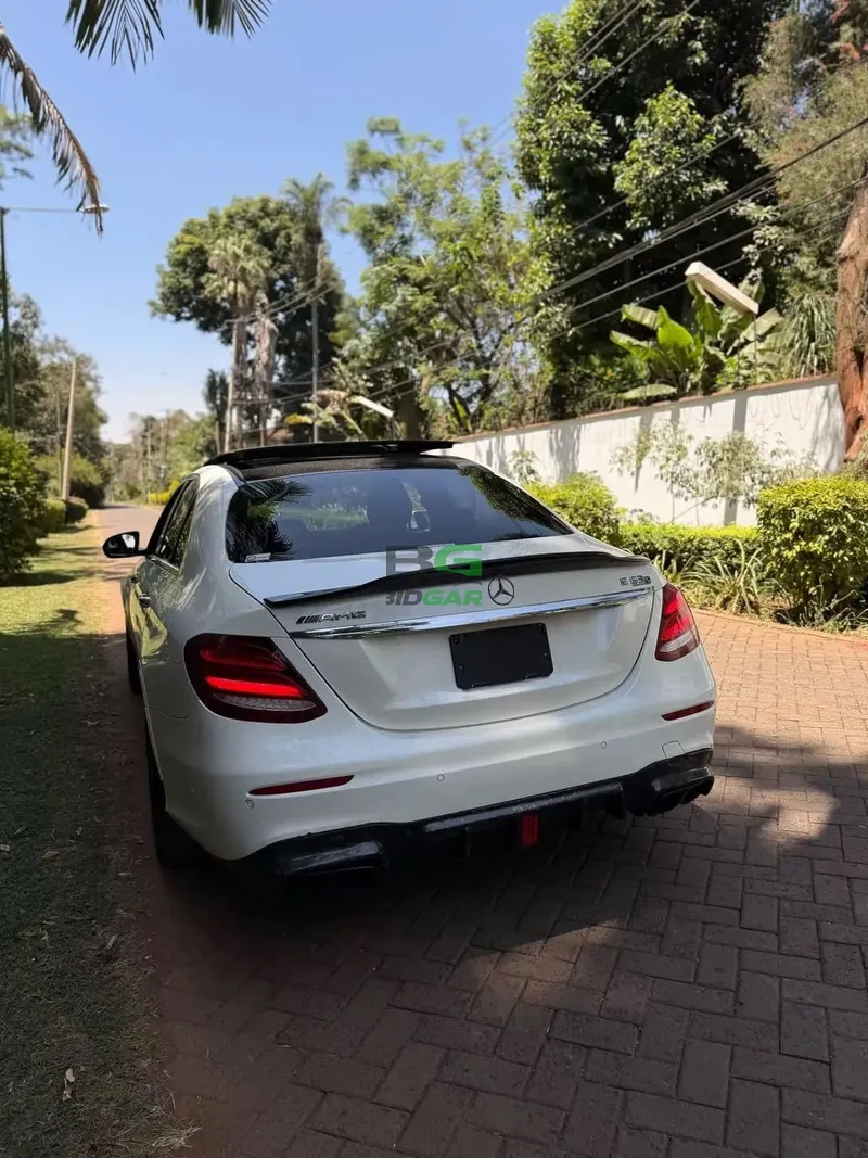 2018 Mercedes-Benz E63 S 4MATIC+ 4L Petrol Sedan, photo 4