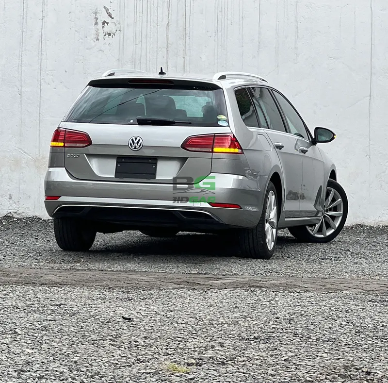 2019 Volkswagen Golf Variant 1.2L Petrol, photo 3