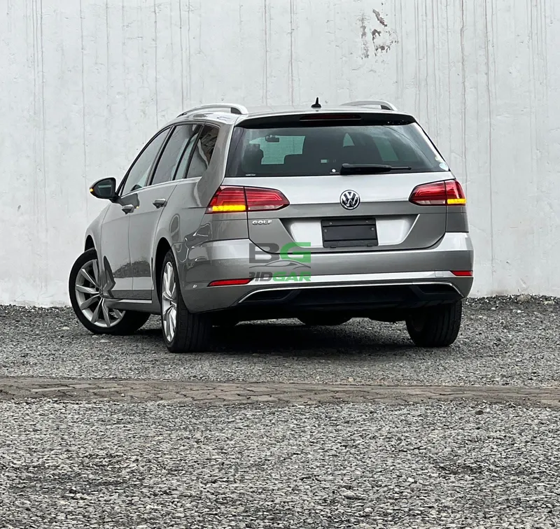 2019 Volkswagen Golf Variant 1.2L Petrol, photo 4