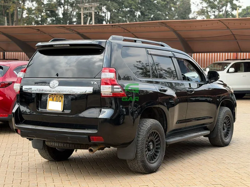 2017 Toyota Land Cruiser J150 2.8L Diesel SUV, photo 5