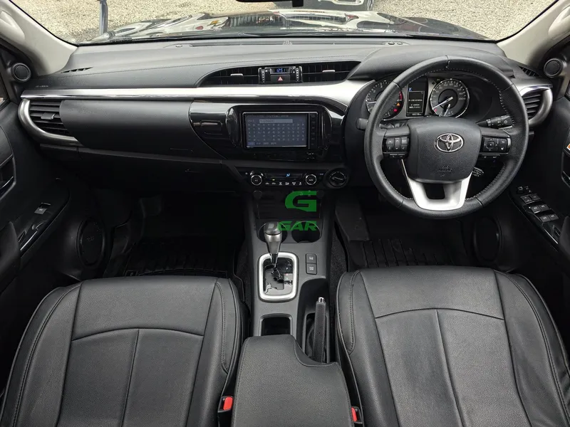 2020 Toyota Hilux Double Cabin 2.4L Diesel Pickup, photo 6