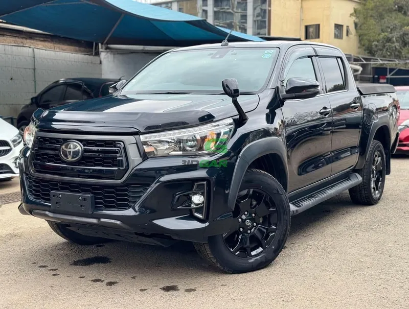 2019 Toyota Hilux Z BLACK RALLY EDITION Diesel Pickup, photo 2