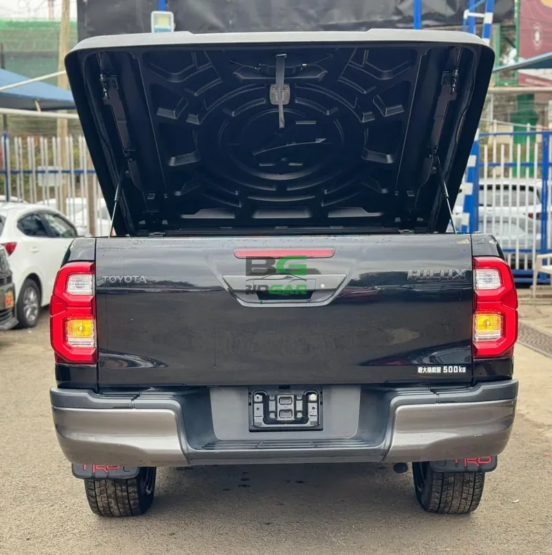 2019 Toyota Hilux Z BLACK RALLY EDITION Diesel Pickup, photo 4