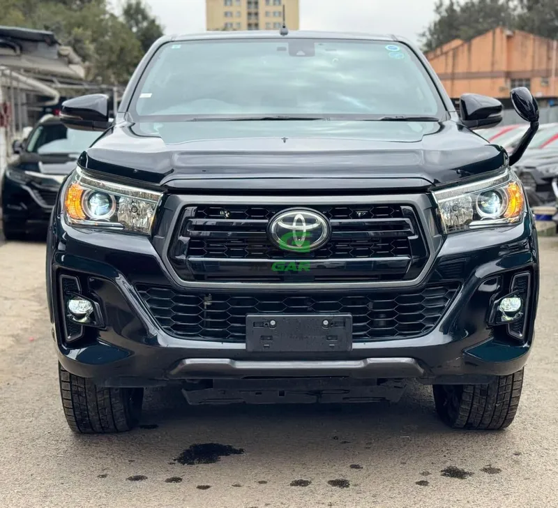 2019 Toyota Hilux Z BLACK RALLY EDITION Diesel Pickup, photo 3
