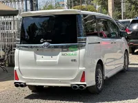 2019 Toyota Voxy Hybrid 1.8L Hybrid MPV, photo 4
