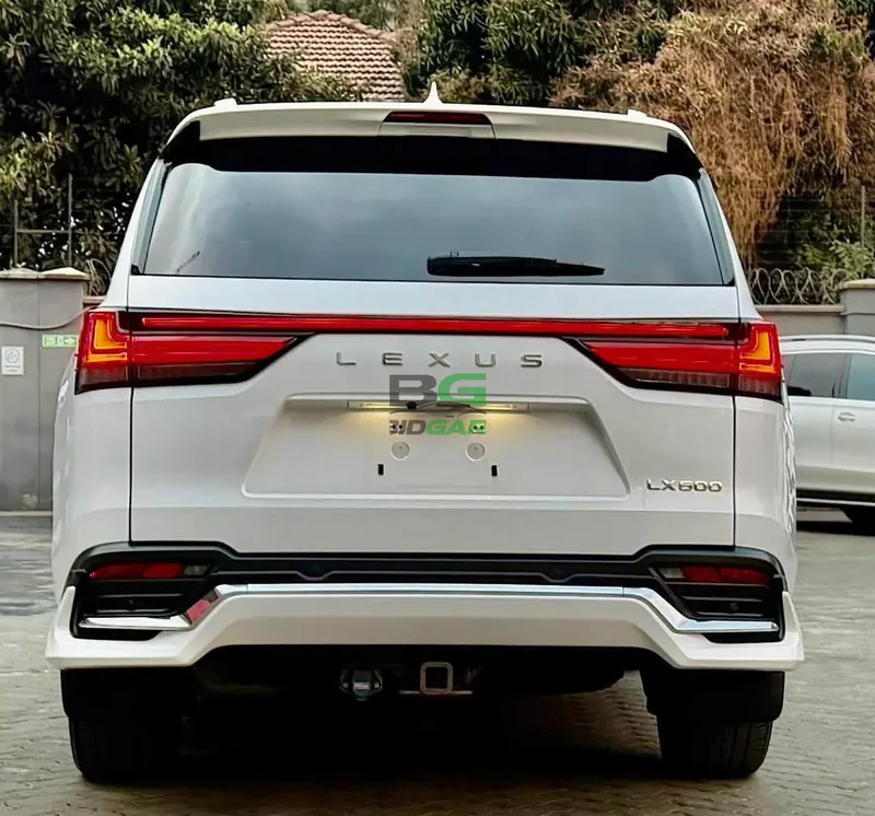 2023 Lexus LX600 3.5L Petrol SUV, photo 3