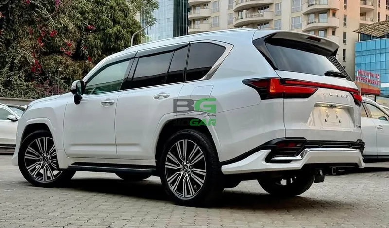 2023 Lexus LX600 3.5L Petrol SUV, photo 5