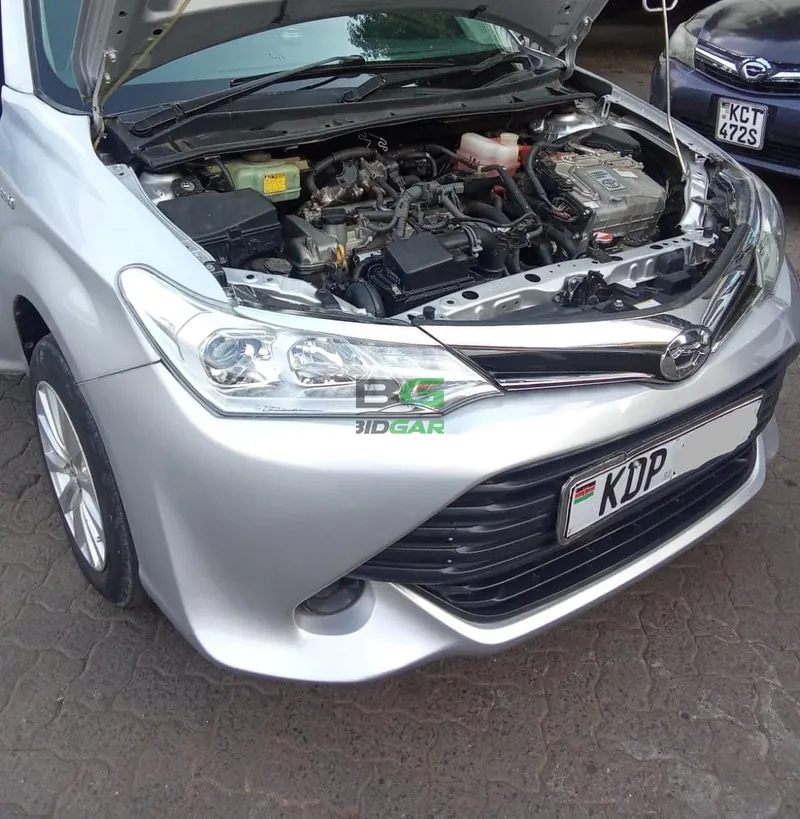 2016 Toyota Fielder Hybrid 1.5L Hybrid, photo 5