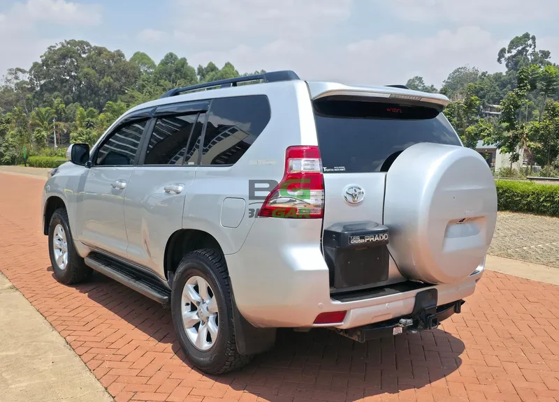 2012 Toyota Land Cruiser Prado VX-L 3L Diesel SUV, photo 6