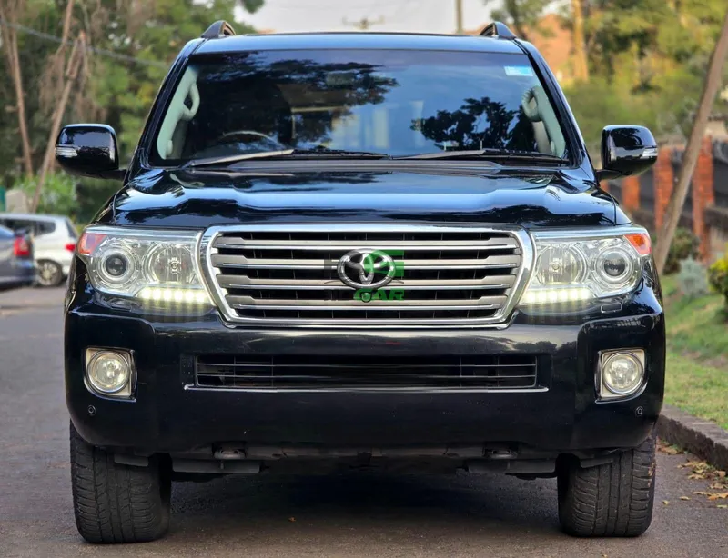 2015 Toyota Land Cruiser V8 VX-R 4.5L Petrol SUV, photo 2