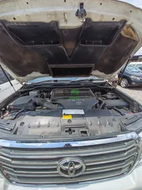2013 Toyota Land Cruiser V8 ZX 4.5L Diesel SUV, photo 7