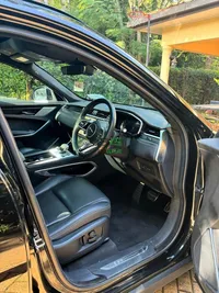 2023 Jaguar F-PACE R-DYNAMIC 2L Diesel SUV, photo 5