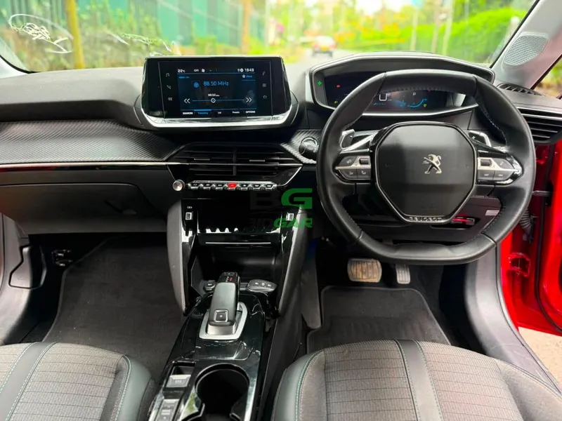 2021 Peugeot 208 1.2L Petrol Hatchback, photo 7