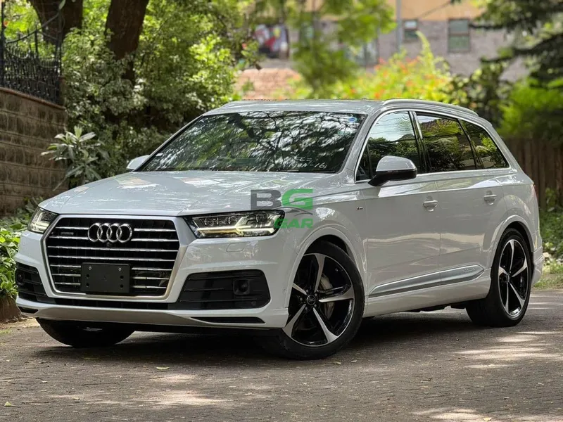 2018 Audi Q7 TFSI S-LINE 2L Petrol SUV, photo 3