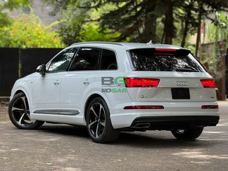 2018 Audi Q7 TFSI S-LINE 2L Petrol SUV, photo 4