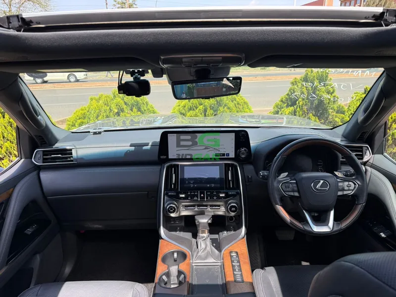 2022 Lexus LX600 3.5L Petrol SUV, photo 10