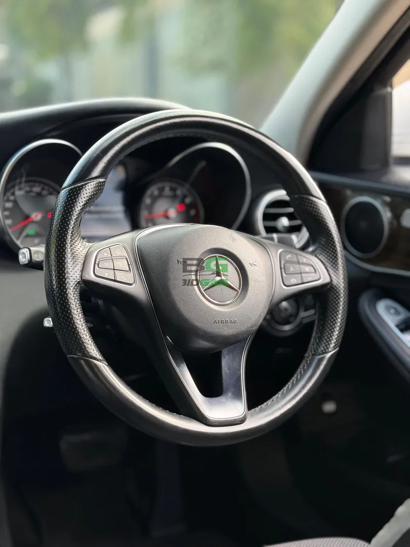 2018 Mercedes-Benz C200 2L Petrol Sedan, photo 6