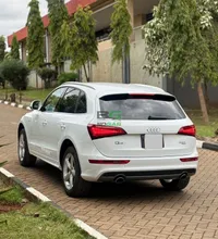 2017 Audi Q5 S-LINE 2L Petrol SUV, photo 4
