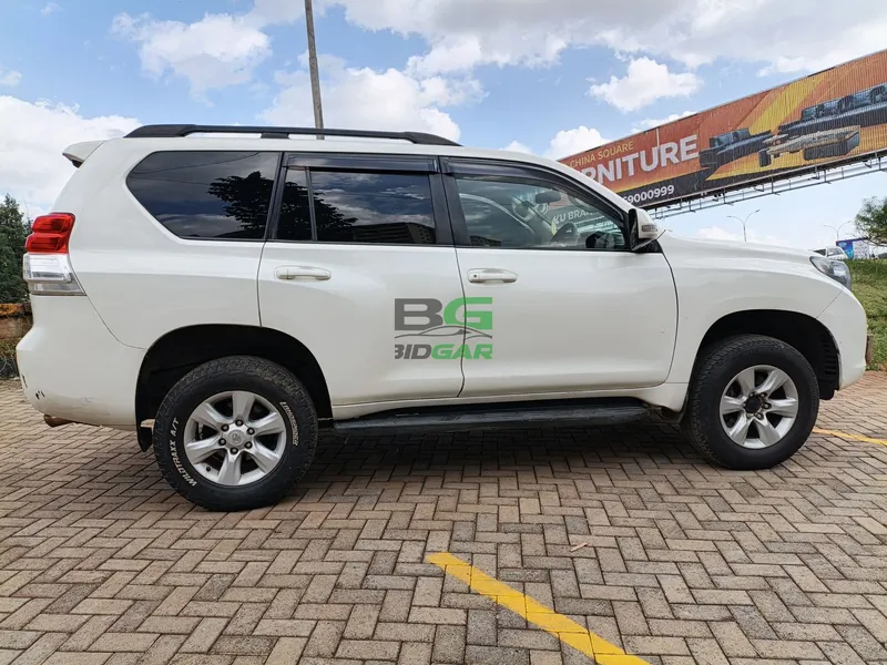2009 Toyota Land Cruiser Prado J150 2.7L Petrol SUV, photo 3
