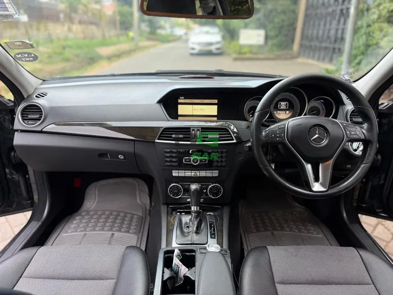 2012 Mercedes-Benz C200 1.8L Petrol Sedan, photo 8