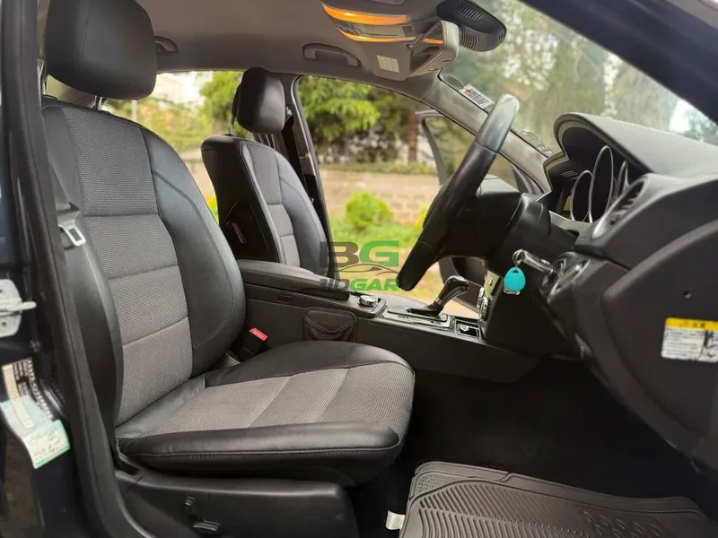 2012 Mercedes-Benz C200 1.8L Petrol Sedan, photo 5