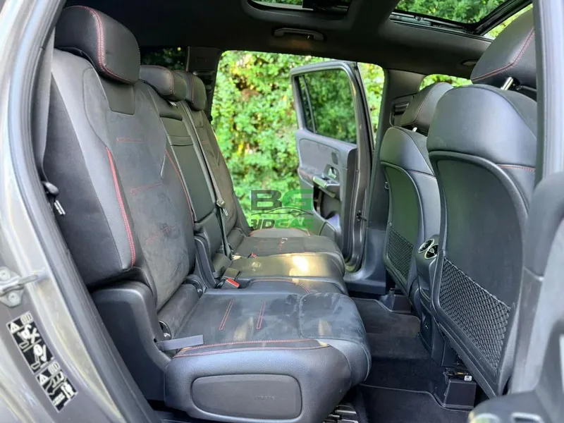2021 Mercedes-Benz GLB 200 1.4L Petrol SUV, photo 6