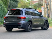 2021 Mercedes-Benz GLB 200 1.4L Petrol SUV, photo 3