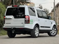 2015 Land Rover Discovery HSE 3L Petrol SUV, photo 2