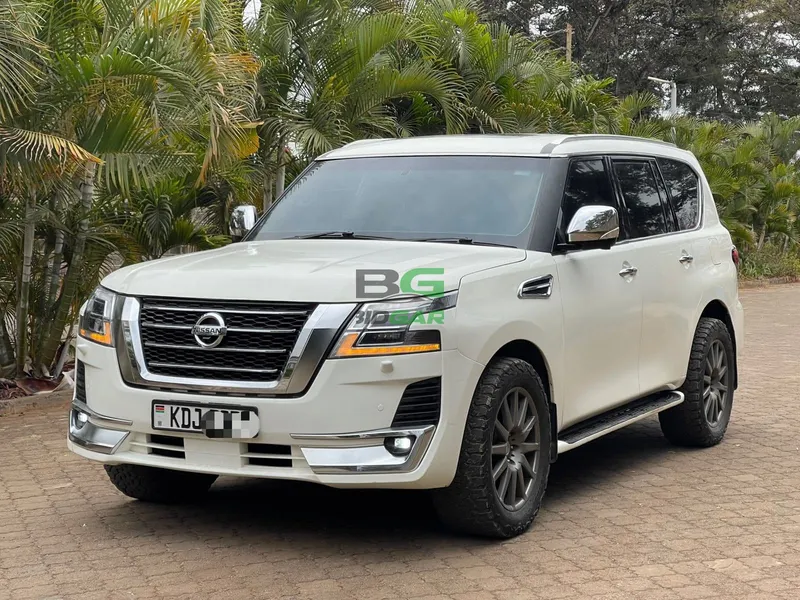 2013 Nissan Patrol Y62 V8 5.6L Petrol SUV, photo 4