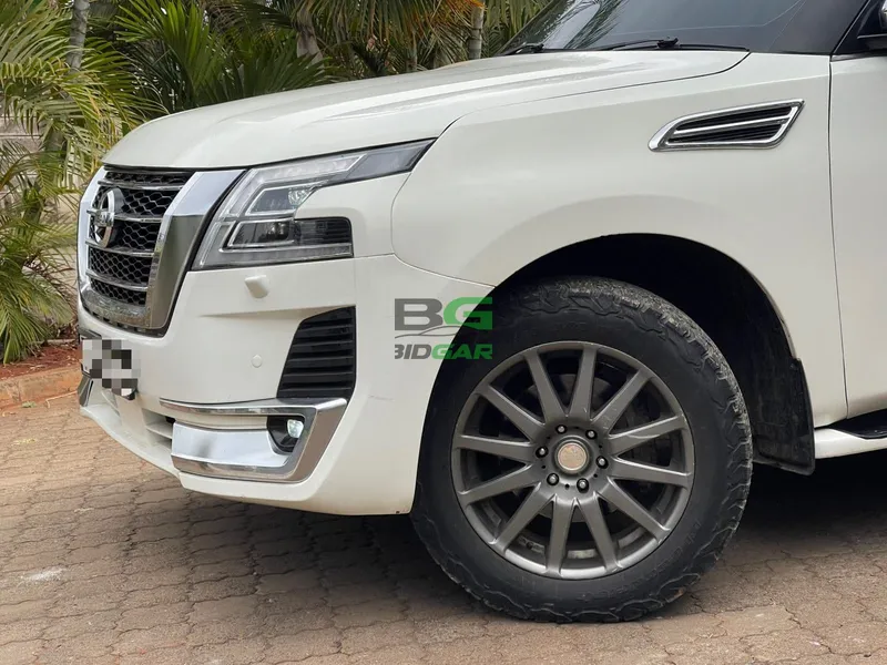 2013 Nissan Patrol Y62 V8 5.6L Petrol SUV, photo 7
