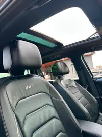 2020 Volkswagen Tiguan R-LINE ALLSPACE 2L Petrol SUV, photo 10