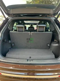 2020 Volkswagen Tiguan R-LINE ALLSPACE 2L Petrol SUV, photo 9