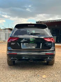 2020 Volkswagen Tiguan R-LINE ALLSPACE 2L Petrol SUV, photo 5