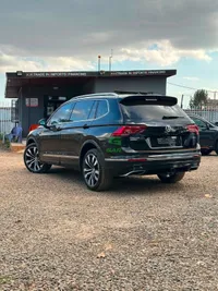 2020 Volkswagen Tiguan R-LINE ALLSPACE 2L Petrol SUV, photo 6