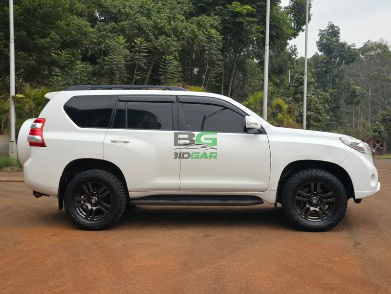 2010 Toyota Land Cruiser Prado J150 3L Diesel SUV, photo 3